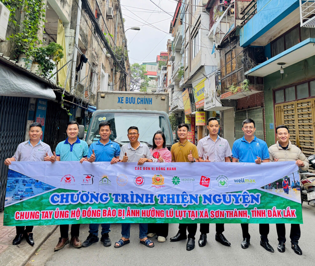 Ban Tổ chức thiện nguyện MEDSTAND tổ chức chương trình trao tặng quà đến gia đình chịu ảnh hưởng nặng nề bởi bão lũ tại xã Sơn Thành, tỉnh Đắk Lắk